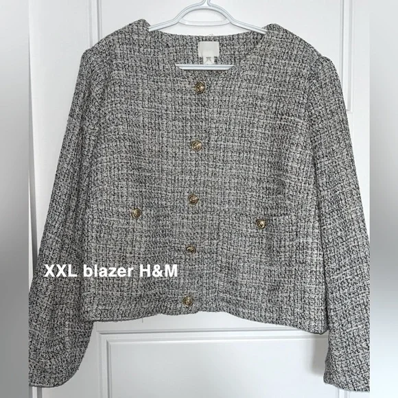 Blazer - Picture 1 of 1